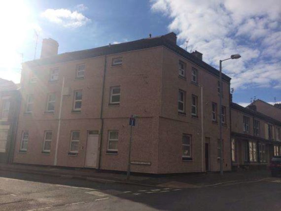 25 Bedroom Flat